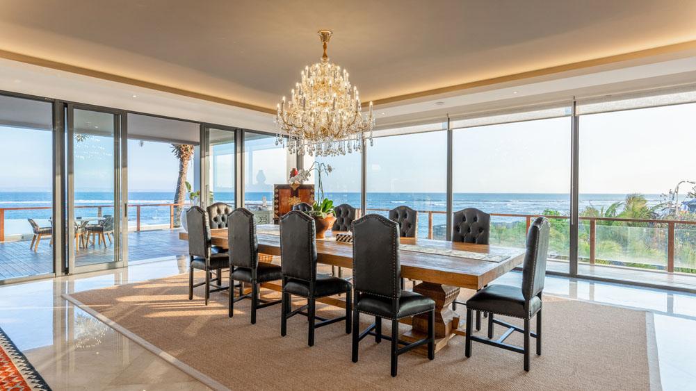 Tirtha Bayu Villa I - Astounding view from dining area